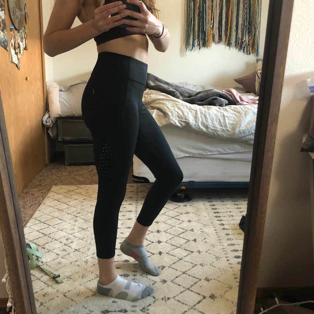 Athleta lazer cut contender 7/8 tight